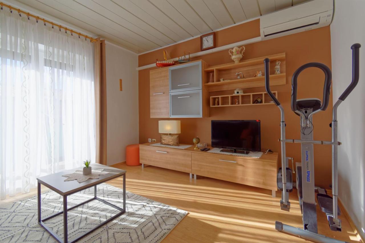 Apartments Grassi By Rent Istria ウマグ エクステリア 写真