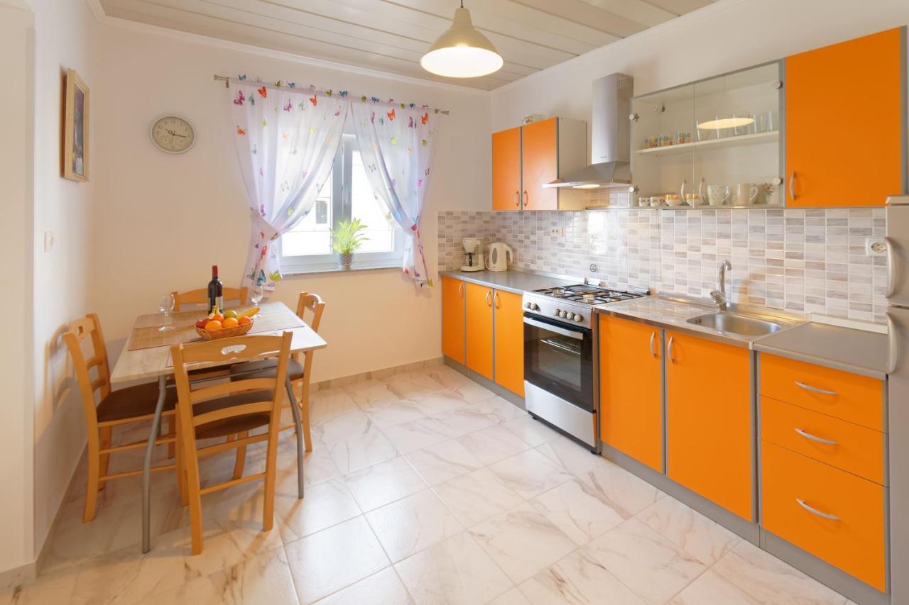 Apartments Grassi By Rent Istria ウマグ エクステリア 写真