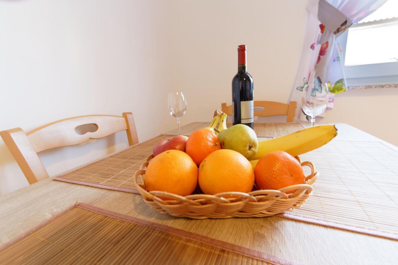 Apartments Grassi By Rent Istria ウマグ エクステリア 写真
